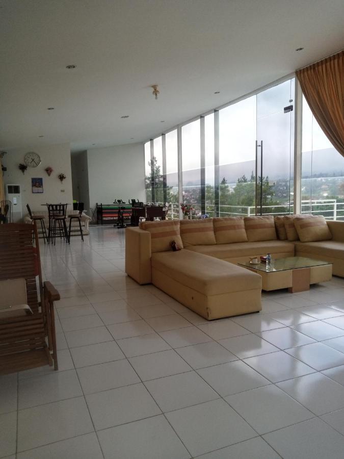 Villa Kaca 88 Чианджур Екстериор снимка